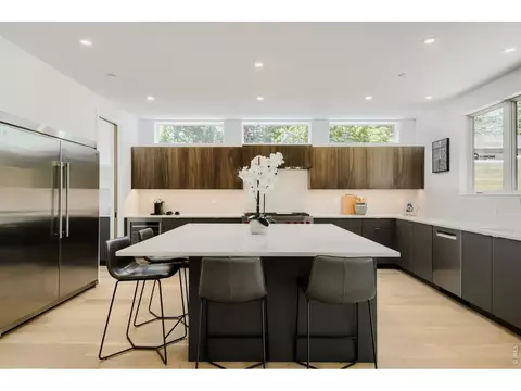Kitchen - 1365 Georgetown Rd, Boulder, CO 80305 photo 3 of 5
