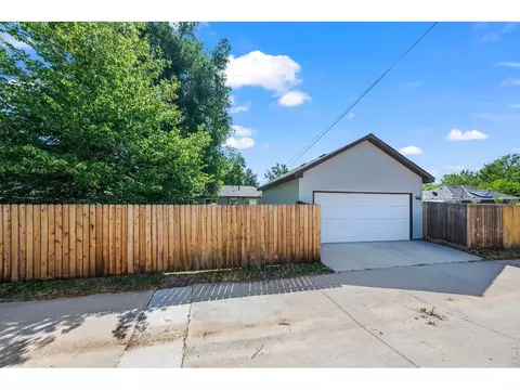 Exterior - 3051 Grape St, Denver, CO 80207 photo 6 of 10
