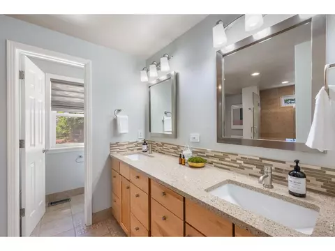 Bath - 325 Norton St, Boulder, CO 80305 photo 2 of 2