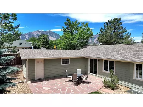 Exterior - 1490 Chambers Dr, Boulder, CO 80305 photo 2 of 6
