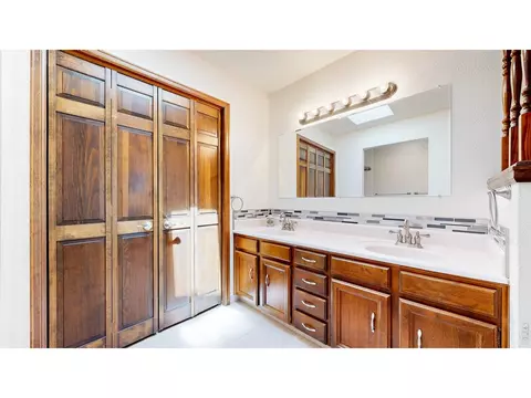 Bath - 2800 Pheasant Run, Berthoud, CO 80513 photo 3 of 4