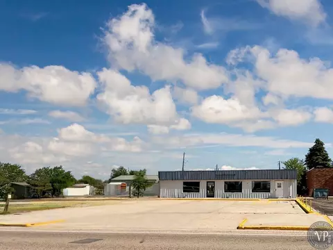 Exterior - 1144 Main St, Limon, CO 80828 photo 5 of 7
