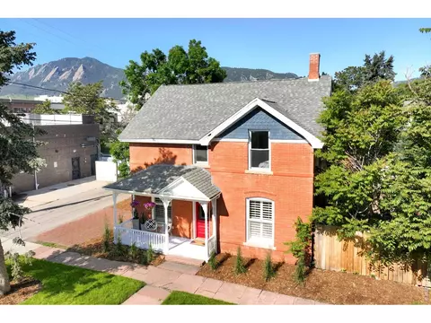 Exterior - 2025 18th St, Boulder, CO 80302 photo 2 of 7