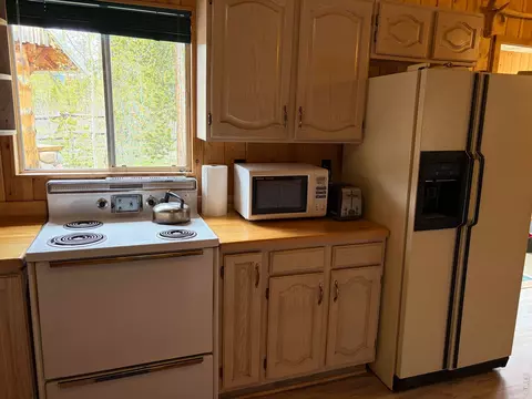 Kitchen - 25 Aspen Dr, Walden, CO 80480 photo 4 of 9