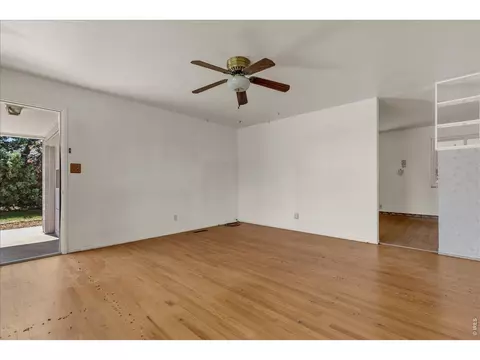 Living - 925 Yale Rd, Boulder, CO 80305 photo 2 of 3