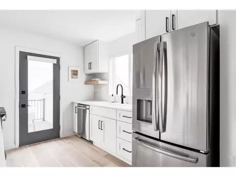 Kitchen - 4954 10th St, Boulder, CO 80304 photo 3 of 4