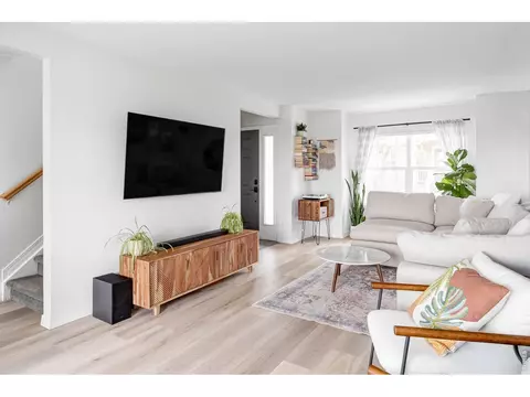 Living - 4954 10th St, Boulder, CO 80304 photo 2 of 3