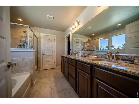 Bath - 2402 Barela Dr, Berthoud, CO 80513 photo 3 of 4