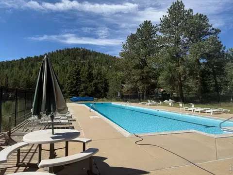 Exterior - 438 Aspen Dr, Lyons, CO 80540 photo 8 of 9