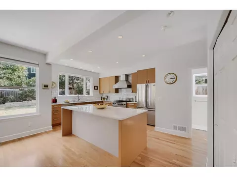 Kitchen - 1476 Periwinkle Dr, Boulder, CO 80304 photo 2 of 4