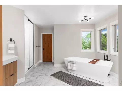 Bath - 4888 5th St, Boulder, CO 80304 photo 1 of 4