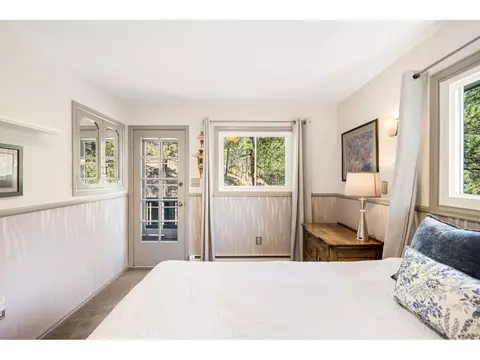 Bedroom - 1155 Wagonwheel Gap Rd, Boulder, CO 80302 photo 2 of 4