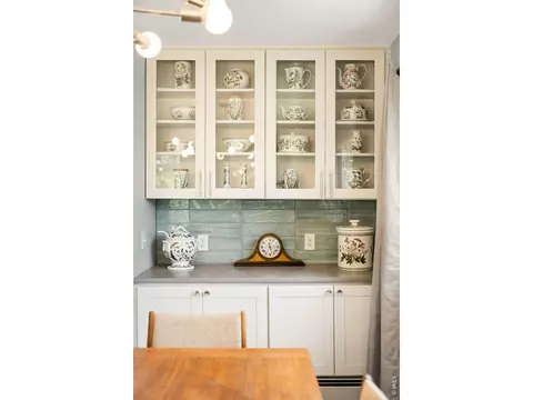 Dining - 1155 Wagonwheel Gap Rd, Boulder, CO 80302 photo 2 of 2