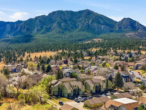View/Area - 3296 Cripple Creek Trl, Boulder, CO 80305 photo 2 of 3