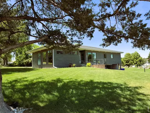 120 Highland Dr, Sterling, CO 80751