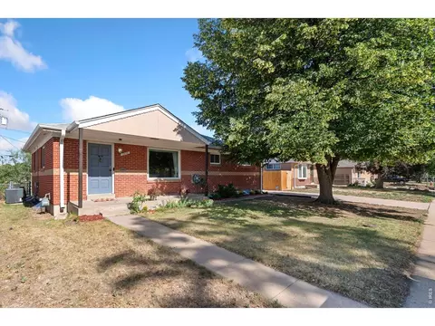 7270 Avrum Dr, Denver, CO 80221