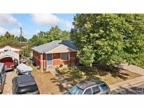 7270 Avrum Dr, Denver, CO 80221