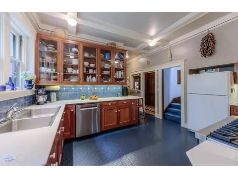 Kitchen - 604 Mapleton Ave, Boulder, CO 80304 photo 2 of 2