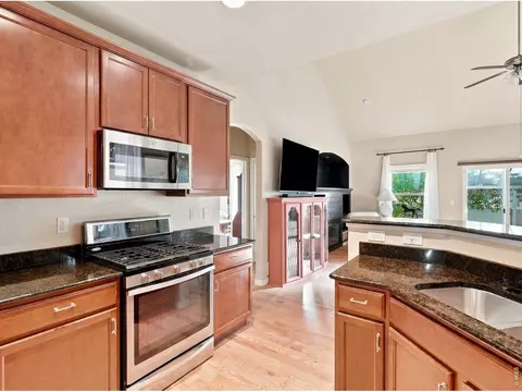 Kitchen - 9029 Eldorado Ave, Longmont, CO 80504 photo 2 of 4