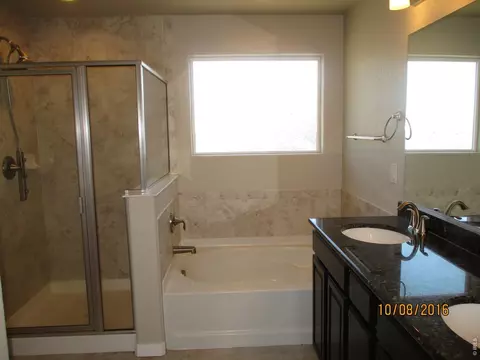 Bath - 2414 Barela Dr, Berthoud, CO 80513 photo 3 of 3