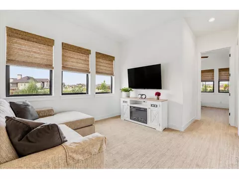 1907 Spring Bloom Dr, Windsor, CO 80550 photo 33