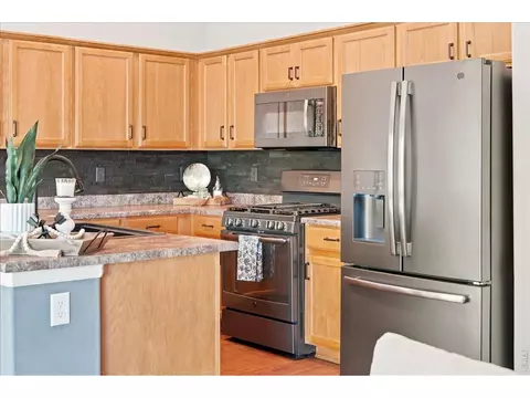 Kitchen - 862 Sunlight Peak Dr, Windsor, CO 80550 photo 5 of 5