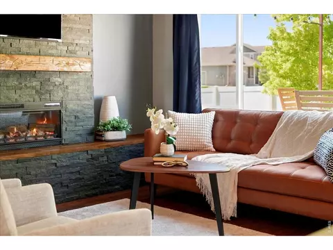 Living - 862 Sunlight Peak Dr, Windsor, CO 80550 photo 4 of 7