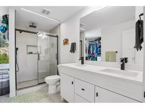 Bath - 8473 Stoneridge Ter, Boulder, CO 80302 photo 1 of 4