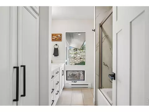 Bath - 8473 Stoneridge Ter, Boulder, CO 80302 photo 3 of 4