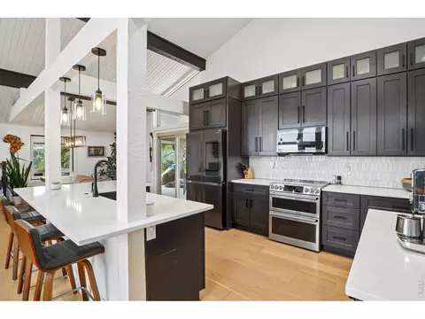 Kitchen - 8473 Stoneridge Ter, Boulder, CO 80302 photo 4 of 7