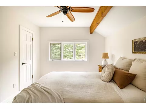 Bedroom - 1040 Brook Rd, Boulder, CO 80302 photo 3 of 4