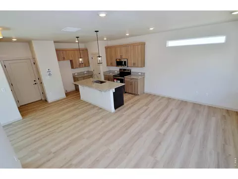 529 S 10th St, Berthoud, CO 80513 photo 20