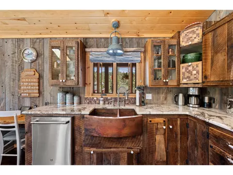 Kitchen - 204 Coughlin Meadows Rd, Boulder, CO 80302 photo 6 of 8