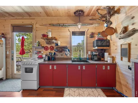 Kitchen - 204 Coughlin Meadows Rd, Boulder, CO 80302 photo 8 of 8