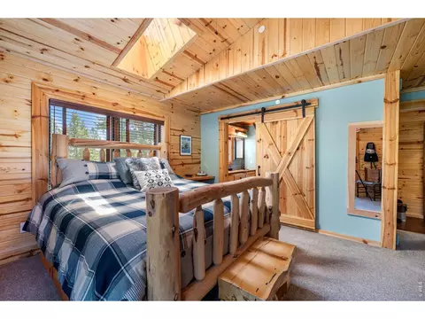Bedroom - 204 Coughlin Meadows Rd, Boulder, CO 80302 photo 1 of 4