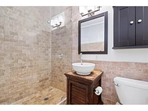 Bath - 778 13th St, Boulder, CO 80302 photo 1 of 3