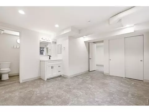 Bath - 3280 Dartmouth Ave, Boulder, CO 80305 photo 4 of 5