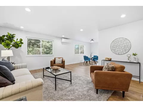 3525 Lakeview Cir, Longmont, CO 80503