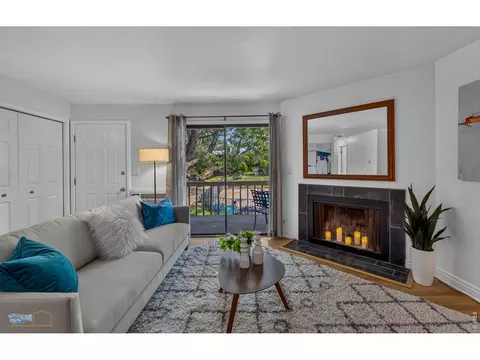 695 Manhattan Dr #106, Boulder, CO 80303