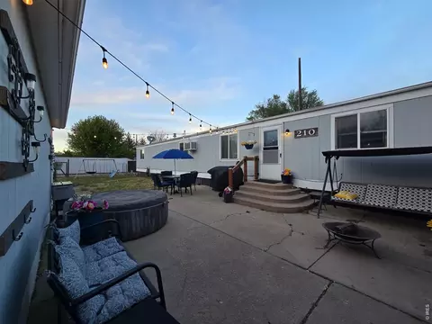 210 Oak St, Log Lane Village, CO 80705
