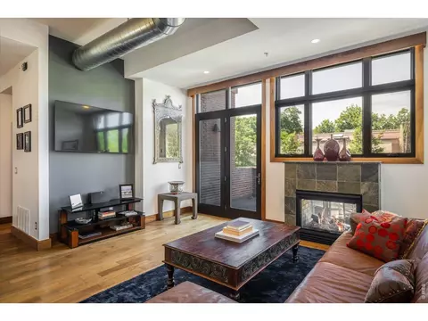 Living - 820 Pearl St #E, Boulder, CO 80302 photo 2 of 4