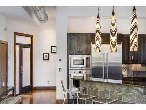 Entry Way - 820 Pearl St #E, Boulder, CO 80302 photo 2 of 2