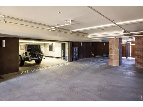 Exterior - 820 Pearl St #E, Boulder, CO 80302 photo 3 of 5