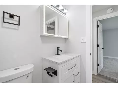 Bath - 1035 6th St, Berthoud, CO 80513 photo 3 of 3