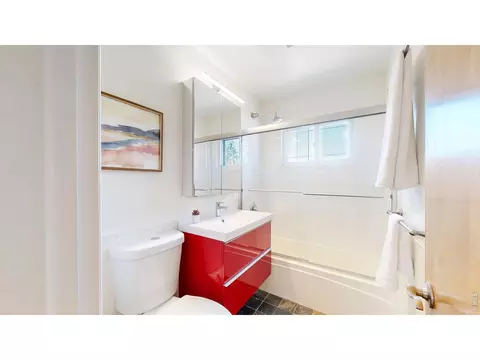 Bath - 3025 Moorhead Ave, Boulder, CO 80305 photo 1 of 2