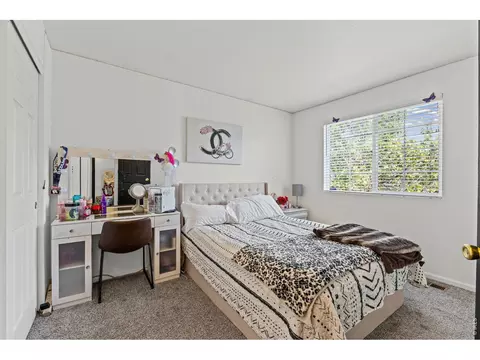 Bedroom - 18132 E Linvale Dr, Aurora, CO 80013 photo 4 of 5