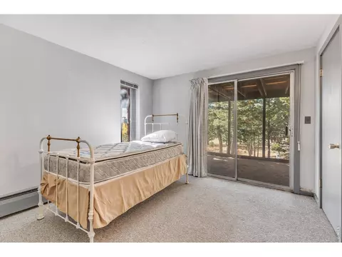 Bedroom - 5566 Sugarloaf Rd, Boulder, CO 80302 photo 4 of 5