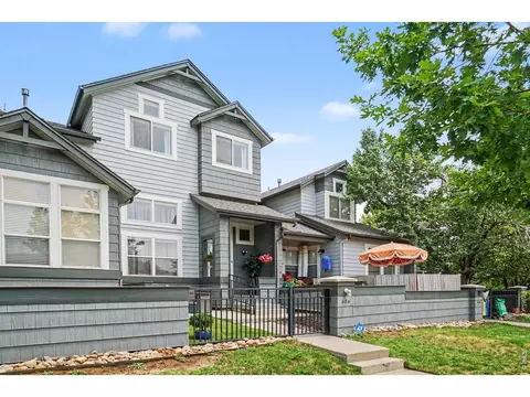 604 Barberry Dr, Longmont, CO 80503