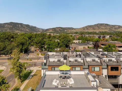 View/Area - 2455 Walnut St, Boulder, CO 80302 photo 2 of 3