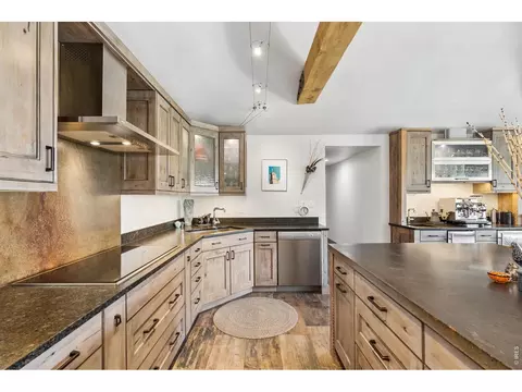 Kitchen - 1091 Shadow Ridge Rd, Laporte, CO 80535 photo 2 of 7